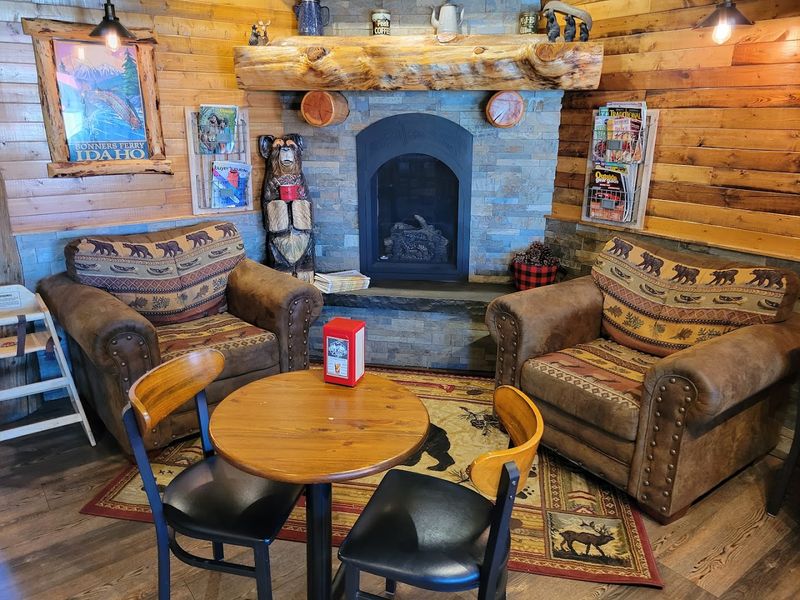 Far-North Coffee Lodge, Bonners Ferry, Idaho Far-North Coffee Lodge, Bonners Ferry, Idaho
