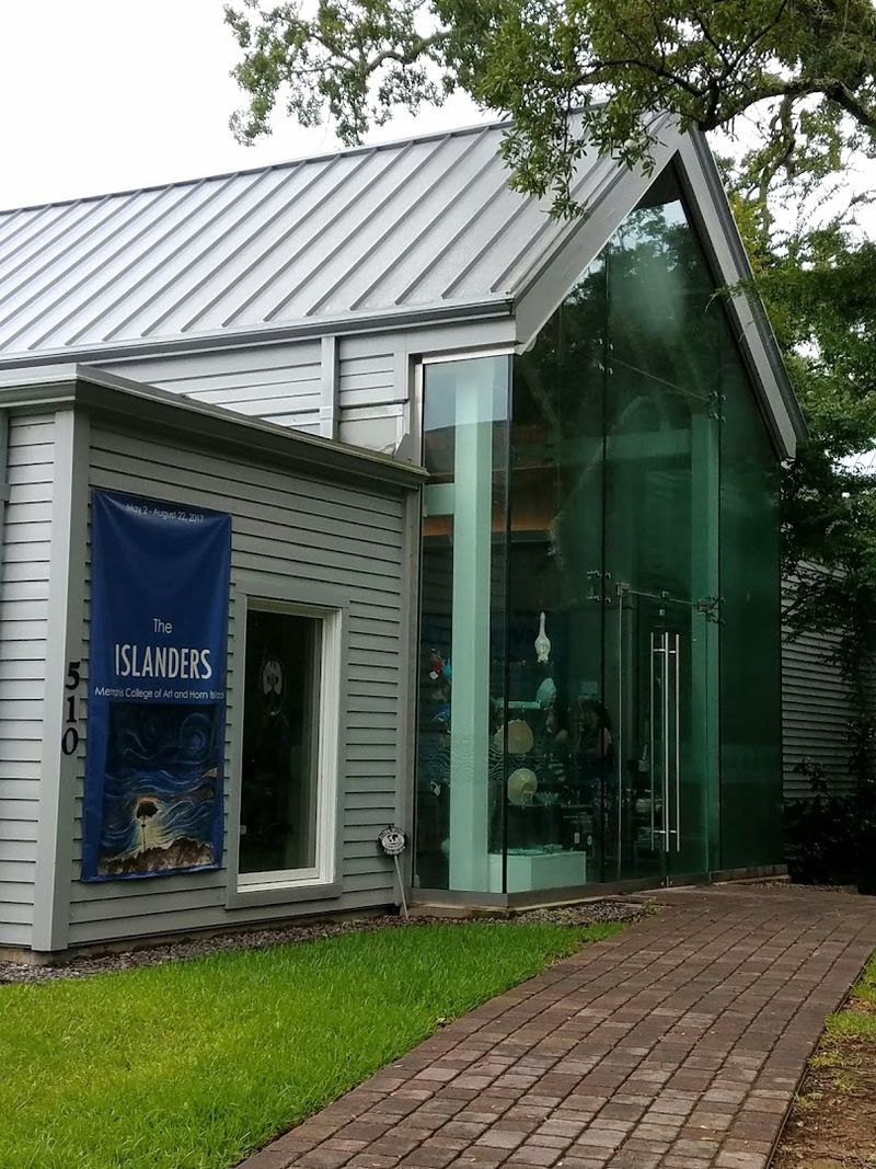 Finding the Museum: A Washington Avenue Address Worth Knowing