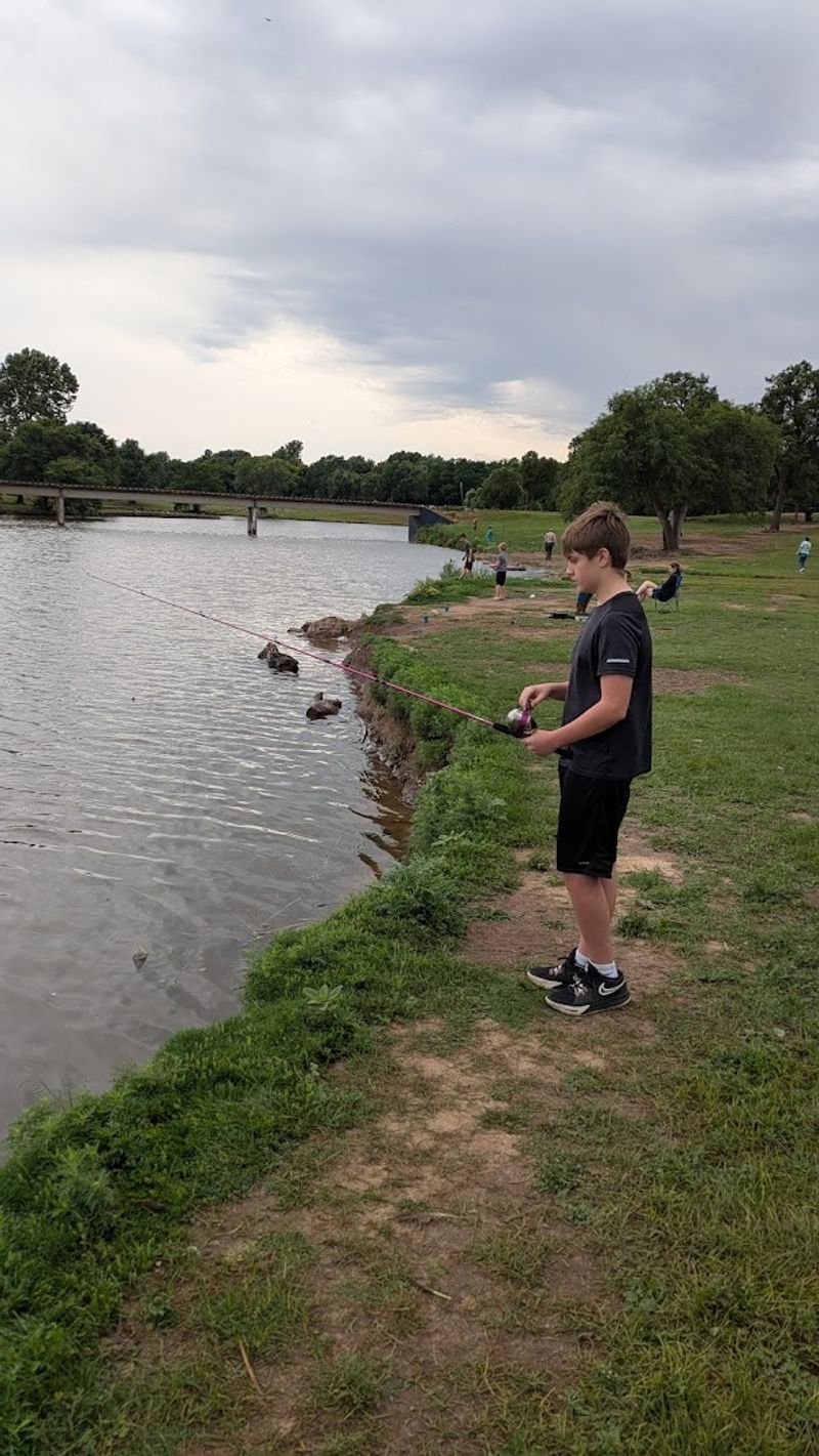 Fishing at Meadowlake: Crappie, Catfish, and a Quiet Spot by the Water