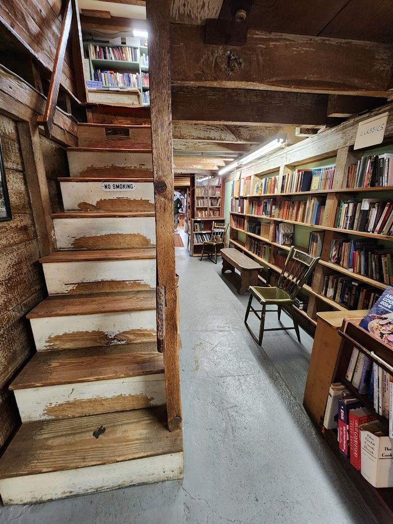 Five Floors That Feel Like a Literary Maze Five Floors That Feel Like a Literary Maze