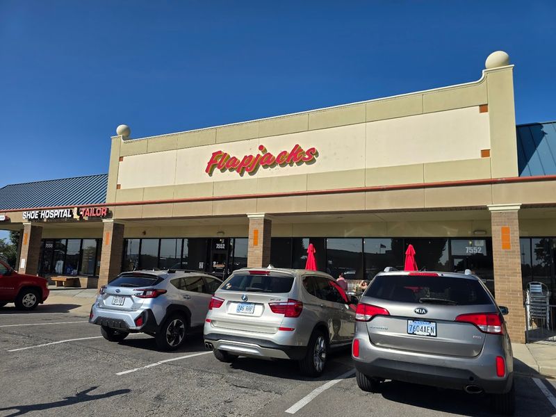 Flapjacks 'n More, Overland Park, Kansas