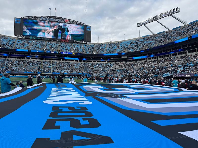 Food, Concessions, and What to Expect at the Stands