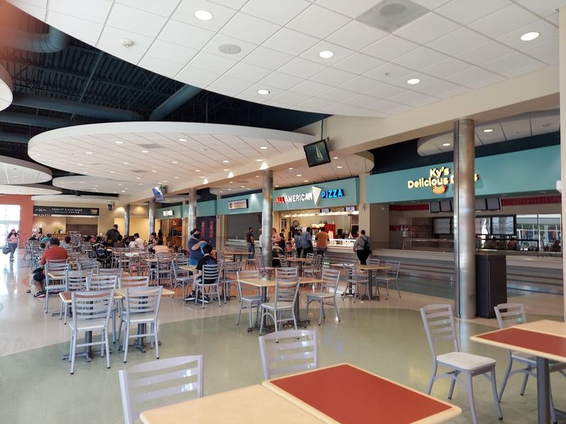 Food Court and Dining Options: Fueling the Shopping Marathon