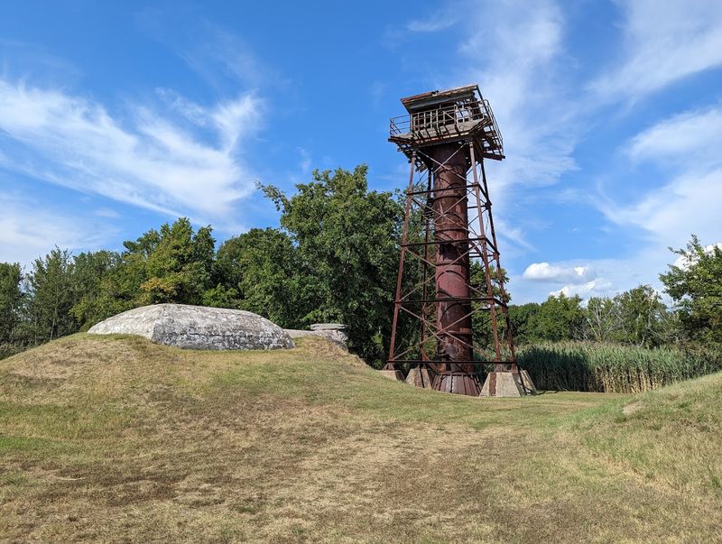 Fort Mott State Park: The Neighboring Connection Fort Mott State Park: The Neighboring Connection