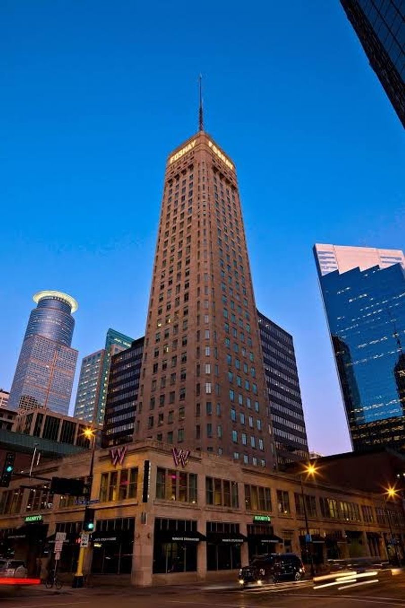 Foshay Tower, Minneapolis Foshay Tower, Minneapolis