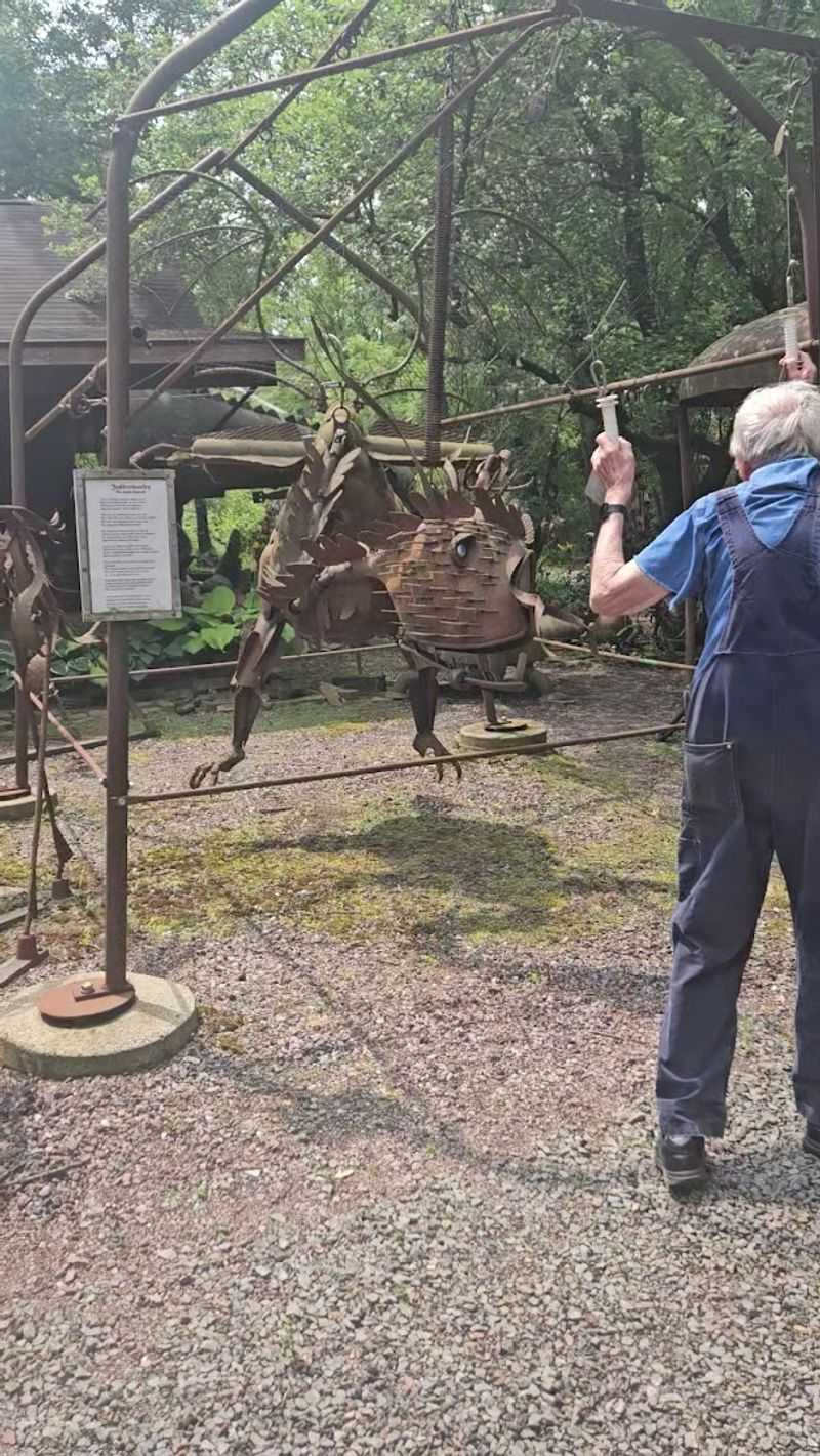 Free Guided Tours With the Creator Himself