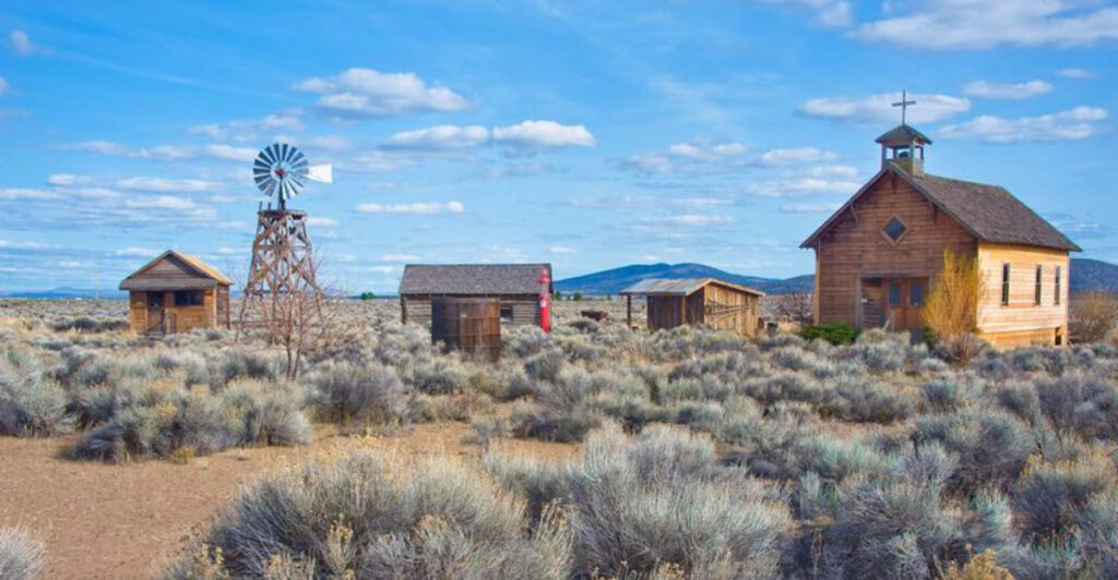 From Abandoned Towns to Crumbling Landmarks, These 13 Oregon Ruins Are Worth Exploring