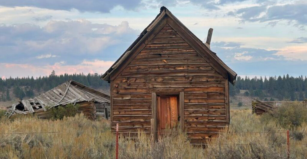 From Gold Rush Relics to Desert Ruins, These 9 Oregon Ghost Towns Are Free to Explore