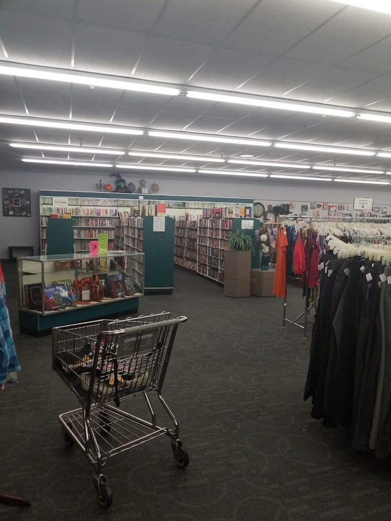 Furniture and Home Decor: Big Pieces, Small Price Tags