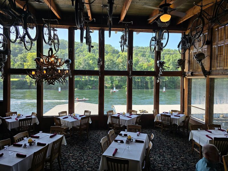 Gaston's Restaurant, Lakeview, Arkansas