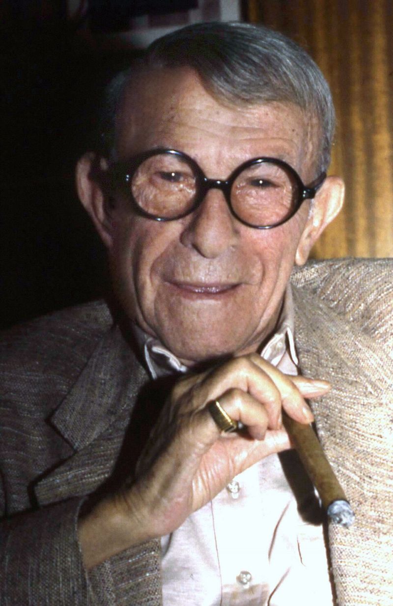 George Burns (1896-1996) George Burns (1896-1996)