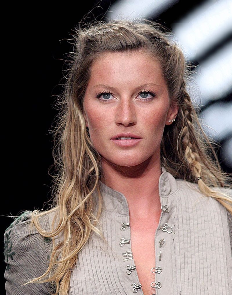 Gisele Bundchen and Patricia Bundchen Gisele Bundchen and Patricia Bundchen