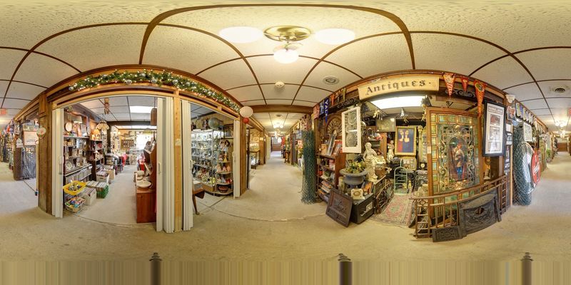 Golden Nugget Antique Flea Market, Lambertville, New Jersey