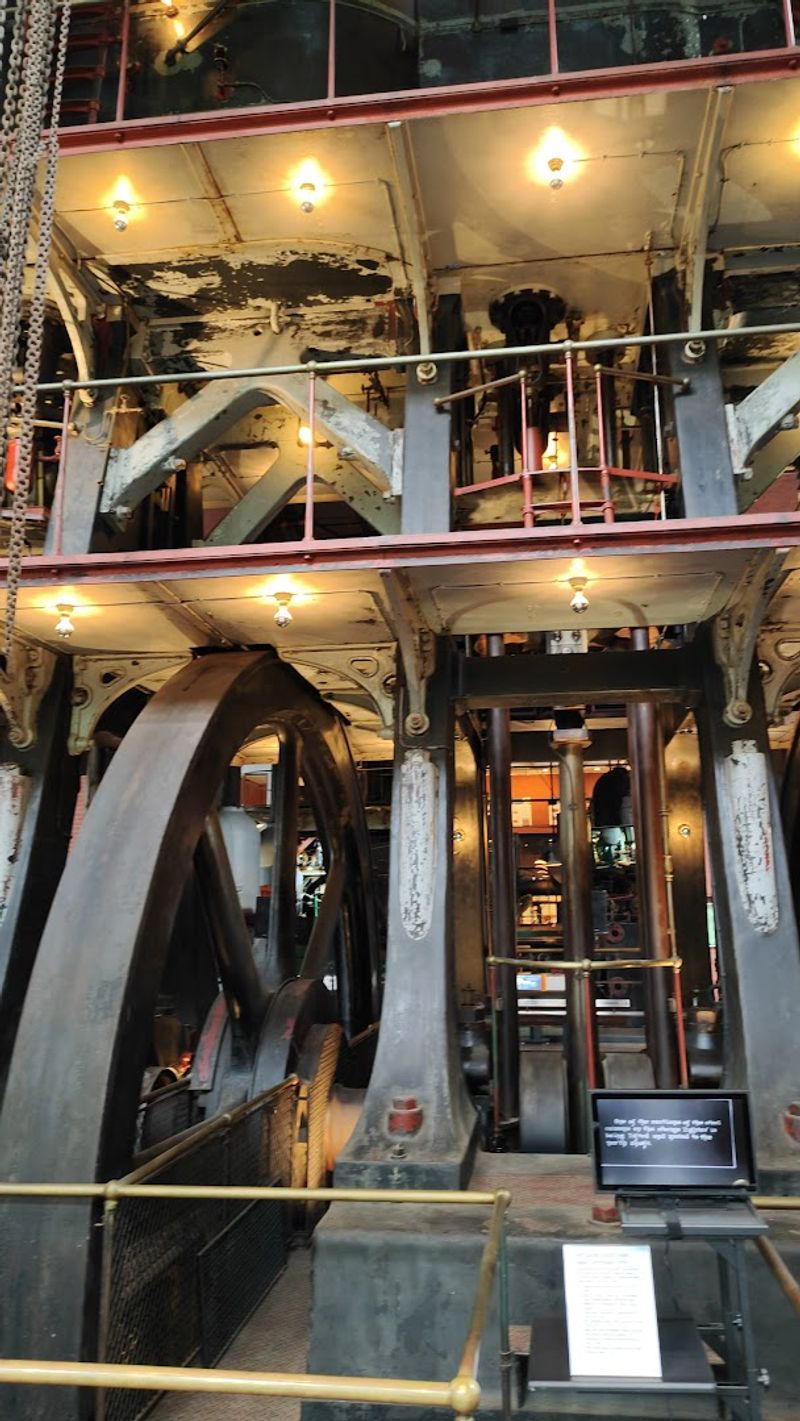 Guided Tours That Bring the Engines to Life