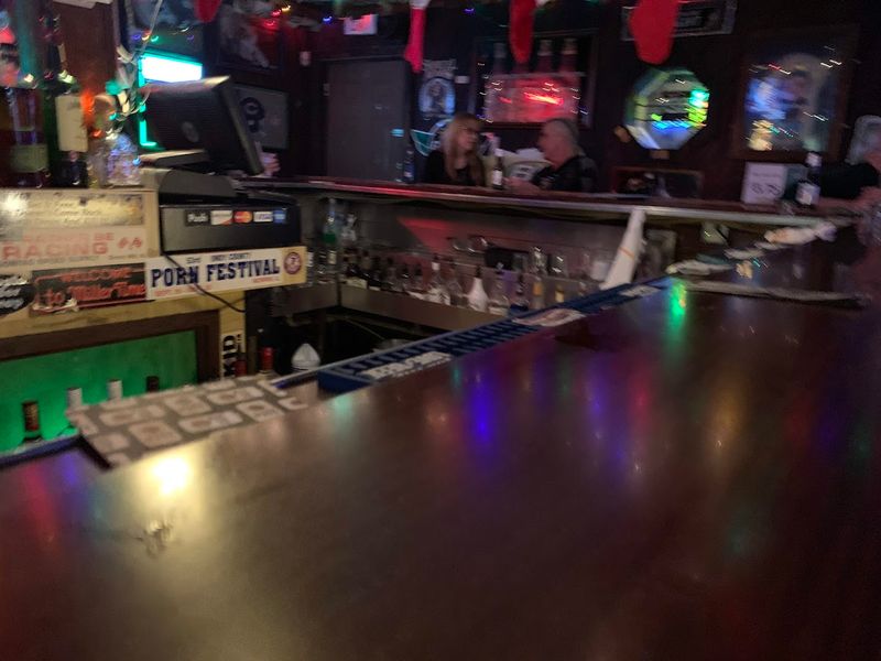 Gustos Bar & Grill – Crest Hill, Illinois