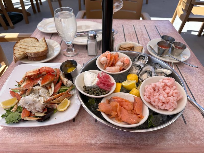 Happy Hour and Weekday Deals Worth Knowing About Happy Hour and Weekday Deals Worth Knowing About