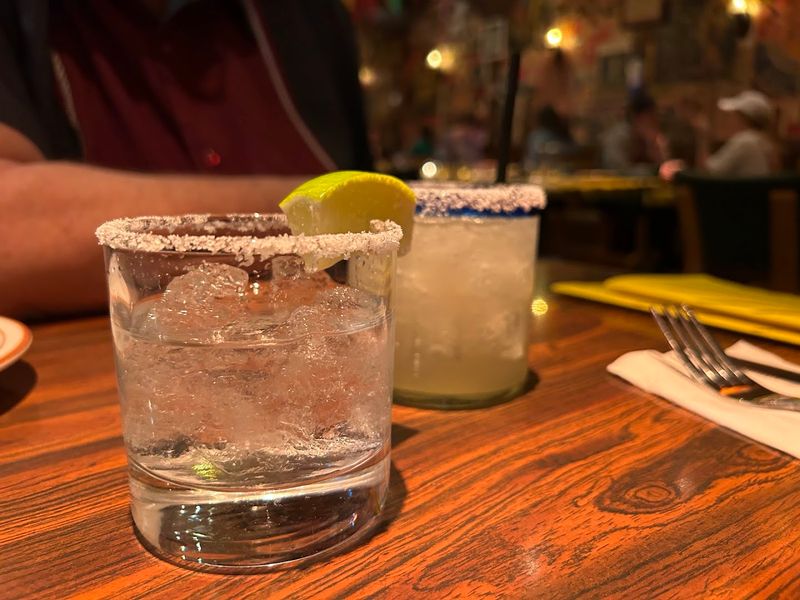 Happy Hour at El Rey Is a Serious Reason to Show Up Early Happy Hour at El Rey Is a Serious Reason to Show Up Early