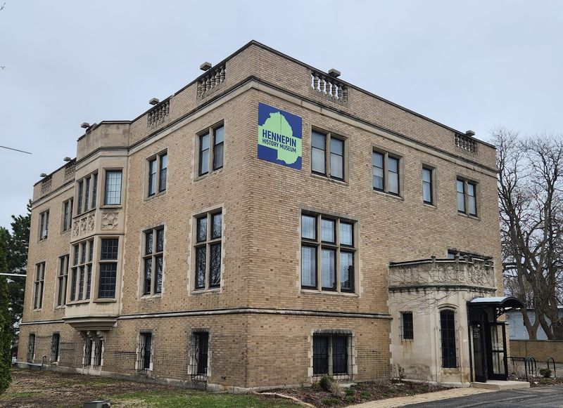 Hennepin History Museum – Minneapolis