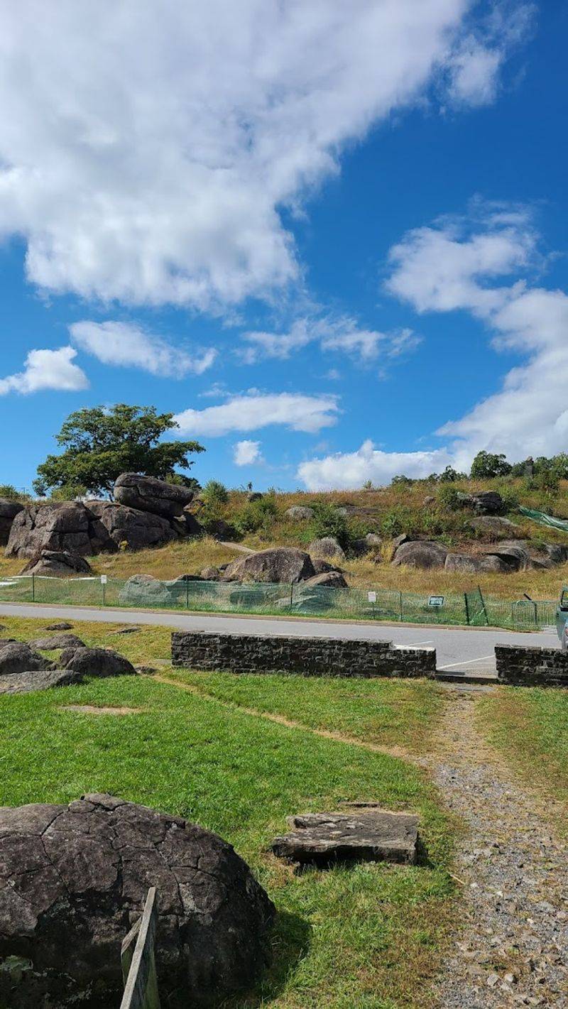 Hiking and Walking Trails Through the Historic Landscape Hiking and Walking Trails Through the Historic Landscape
