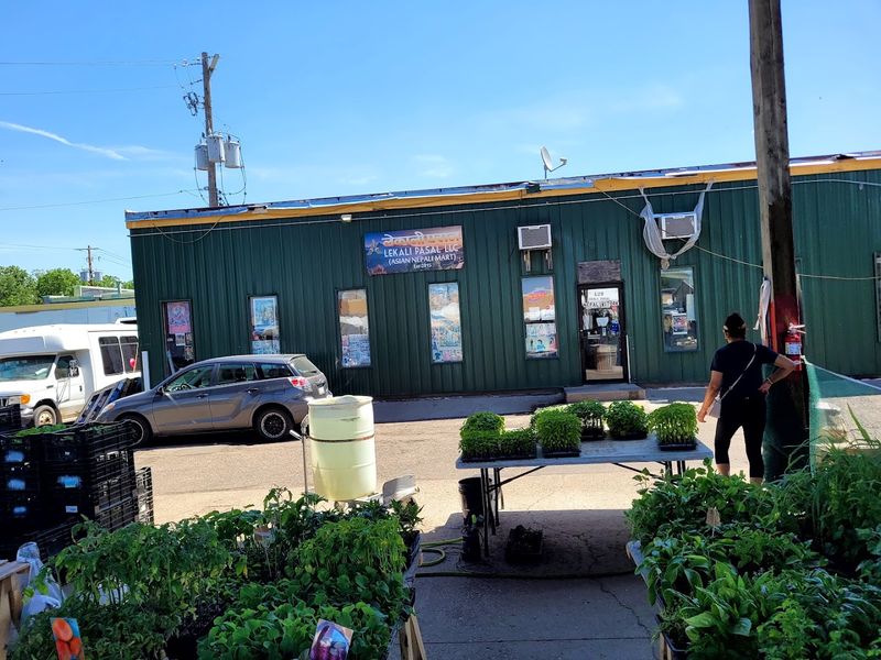 Hmongtown Marketplace (St. Paul)