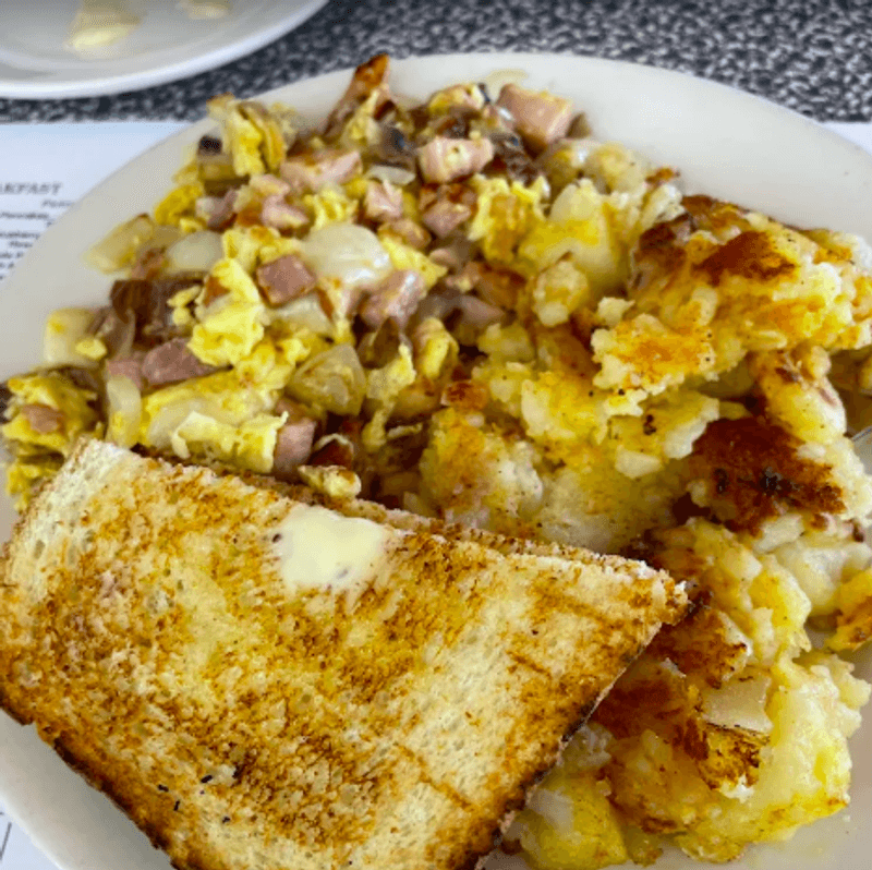 Homemade Corned Beef Hash: The Dish That Defines the Menu Homemade Corned Beef Hash: The Dish That Defines the Menu