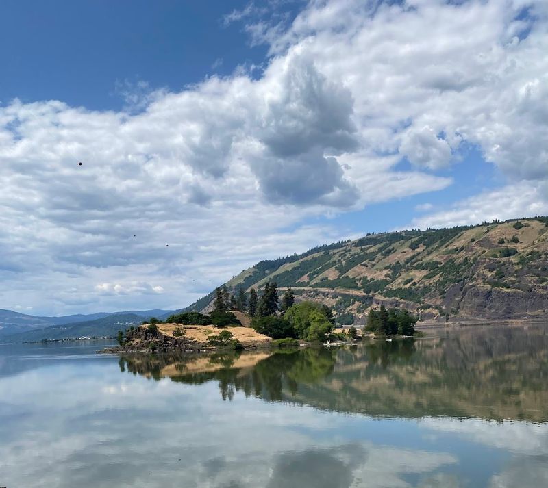 Hood River: The Town That Completes the Trip