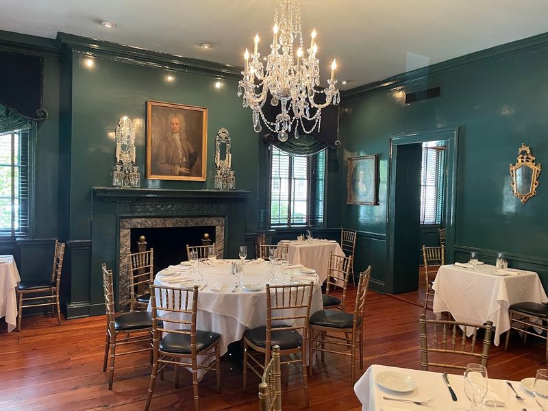 Hospitality That Guests Keep Talking About Hospitality That Guests Keep Talking About