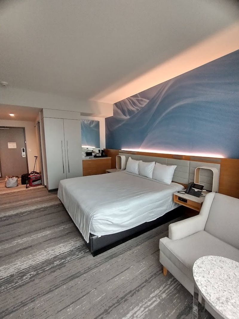 Hotel Rooms Across Multiple Towers Hotel Rooms Across Multiple Towers