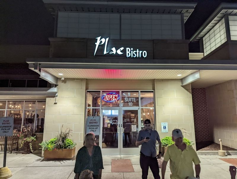 Hours, Reservations, and When to Go