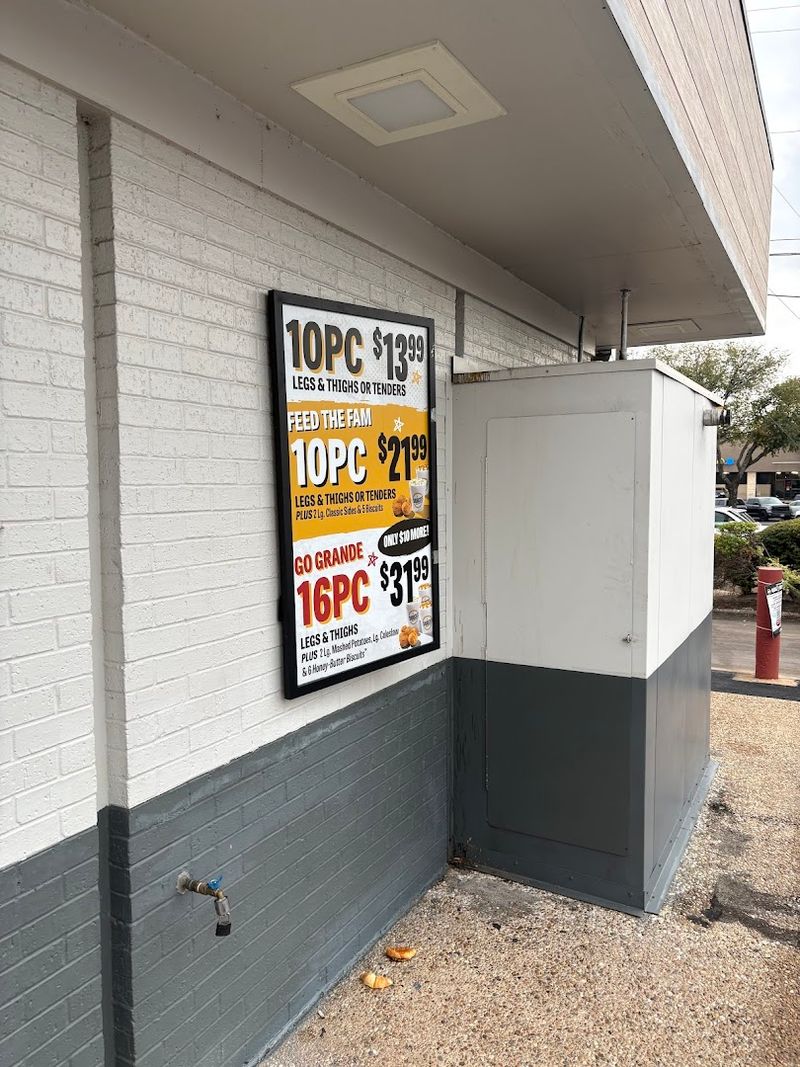 How Church's Compares to Other Chicken Chains in Austin