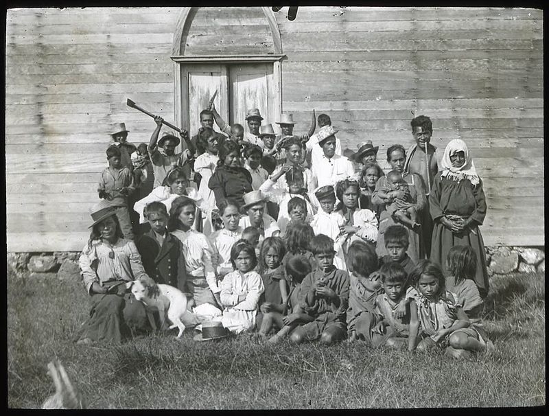 How Did the First Settlers Reach the Island?