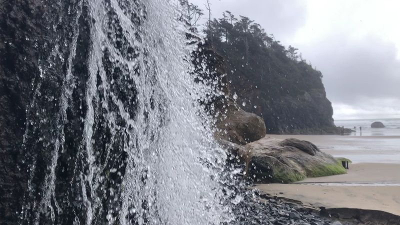How Hug Point Compares to Nearby Cannon Beach