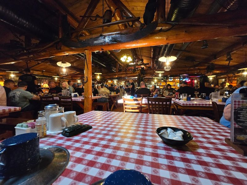How the Ordering and Seating Process Works How the Ordering and Seating Process Works