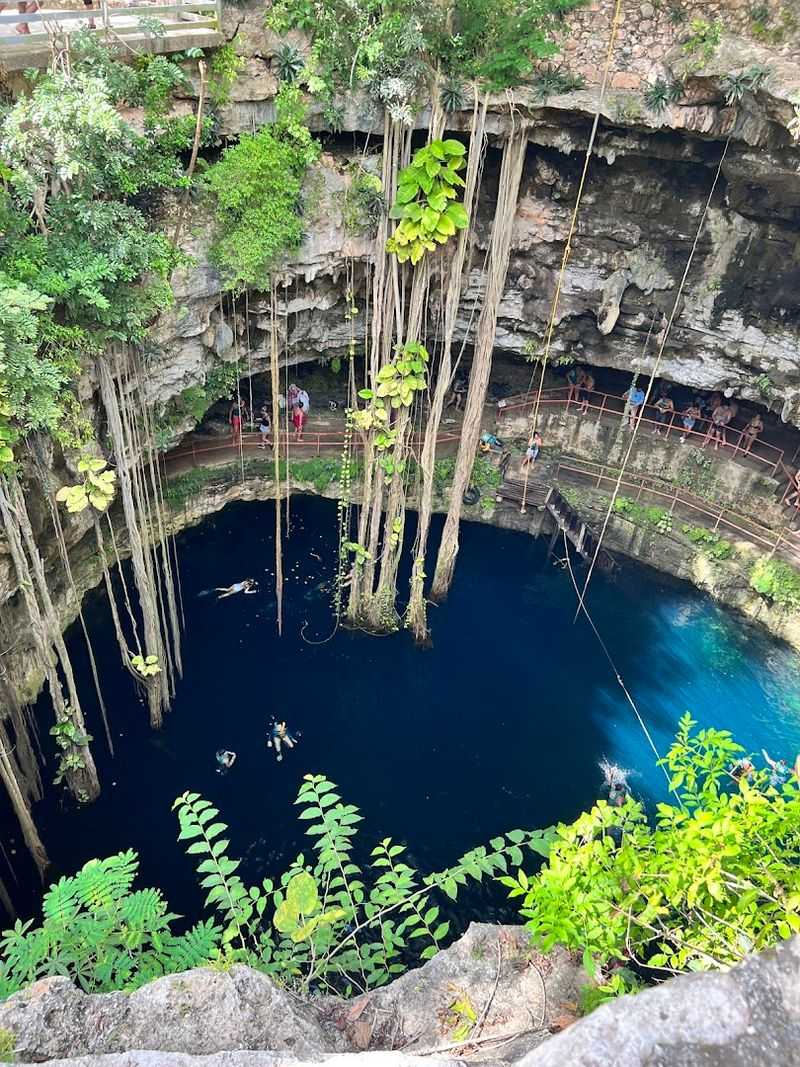 Ik Kil Cenote, Mexico Ik Kil Cenote, Mexico