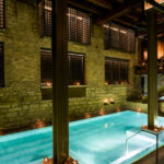 Illinois’ Candlelit Bathhouse Turns a 1902 Factory Into One of Chicago’s Most Relaxing Escapes