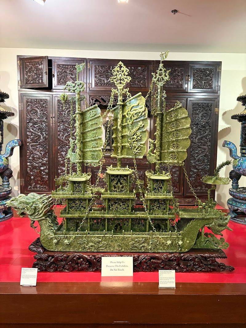Imperial Robes and Silk Embroidery From Ancient China Imperial Robes and Silk Embroidery From Ancient China