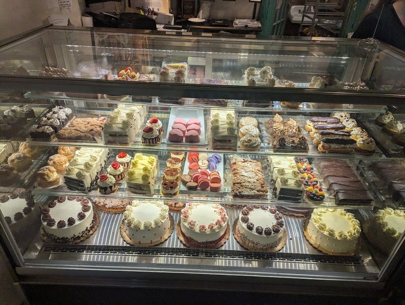 Incredibly Delicious — Springfield, Illinois Incredibly Delicious — Springfield, Illinois