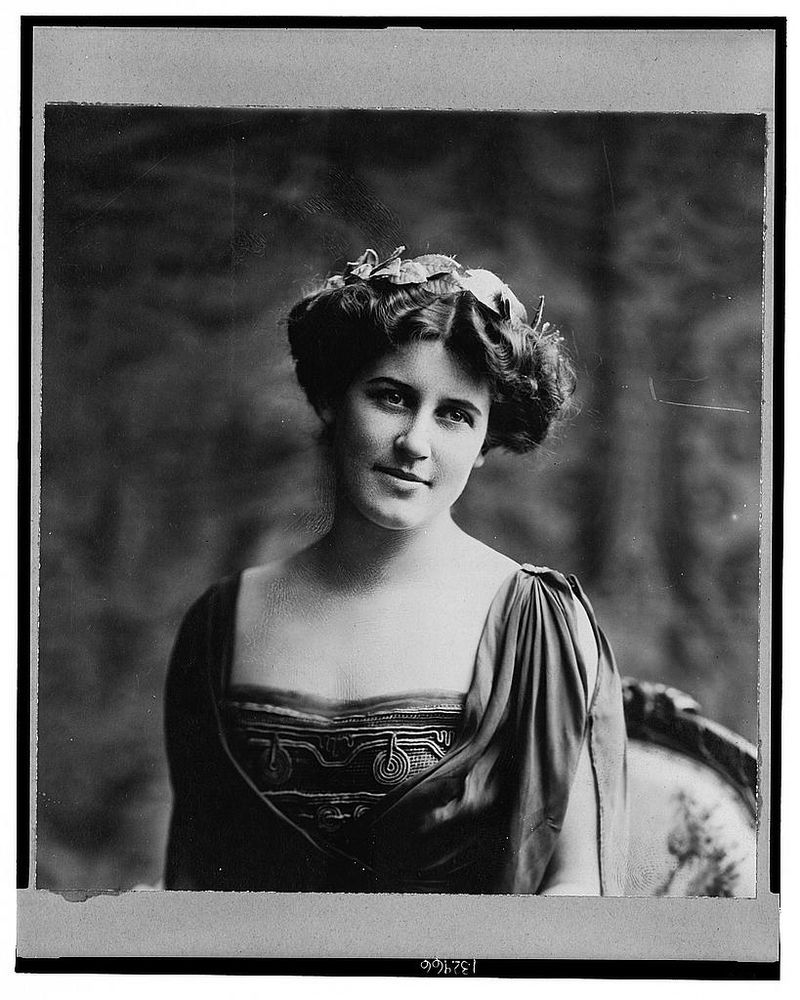 Inez Milholland: Riding Toward Equality