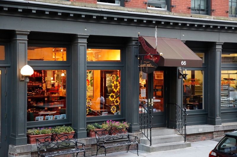 Jacques Torres Chocolate, Brooklyn, New York Jacques Torres Chocolate, Brooklyn, New York