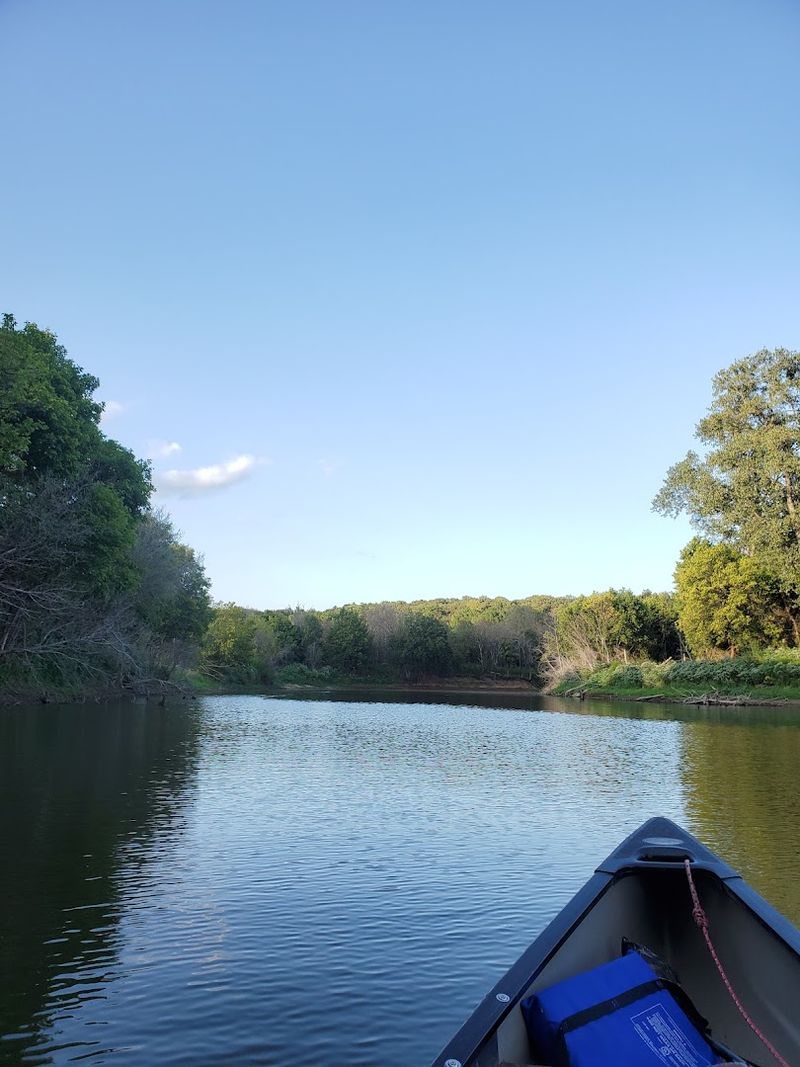 Kayaking the Coves and Shoreline Kayaking the Coves and Shoreline