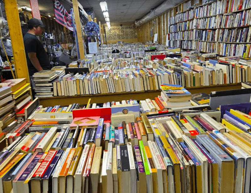 Ken's Books: A Hidden Gem in the Annex