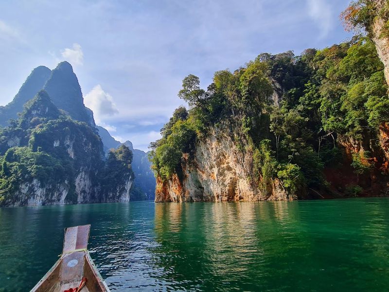 Khao Sok National Park, Thailand Khao Sok National Park, Thailand