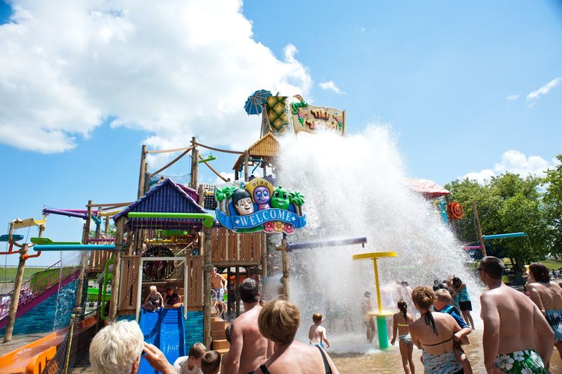 Kids Splash Zone: Where the Little Ones Rule