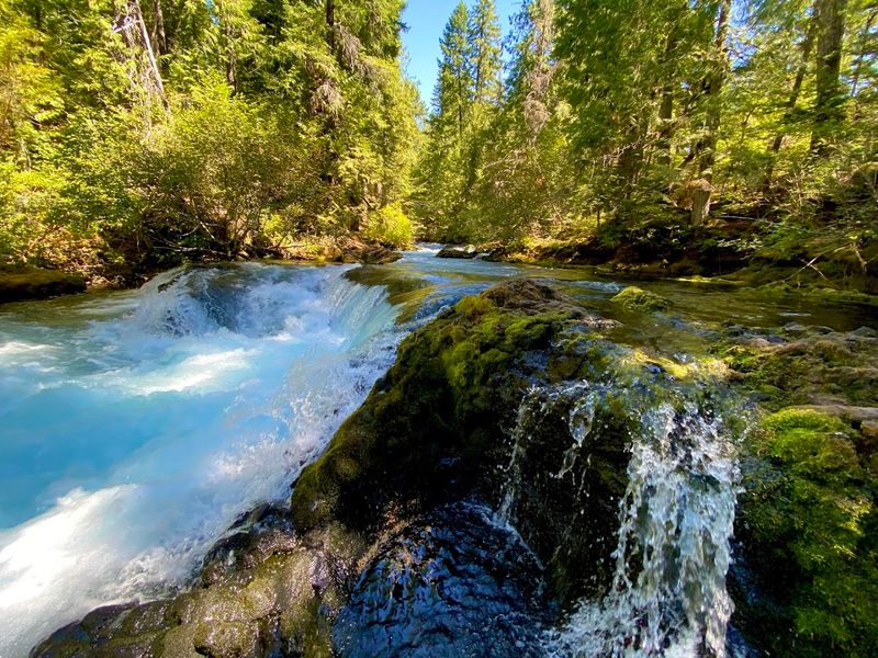 Koosah Falls — McKenzie River, Oregon Koosah Falls — McKenzie River, Oregon