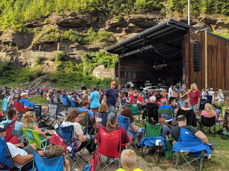 Live Concerts in the Prison Yard: An Unexpected Venue Live Concerts in the Prison Yard: An Unexpected Venue