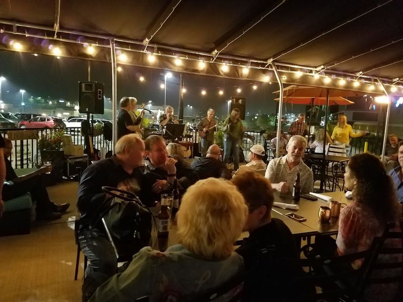 Live Music Nights and the Saturday Scene