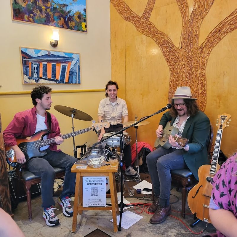 Live Music That Makes the Meal Feel Like an Event Live Music That Makes the Meal Feel Like an Event