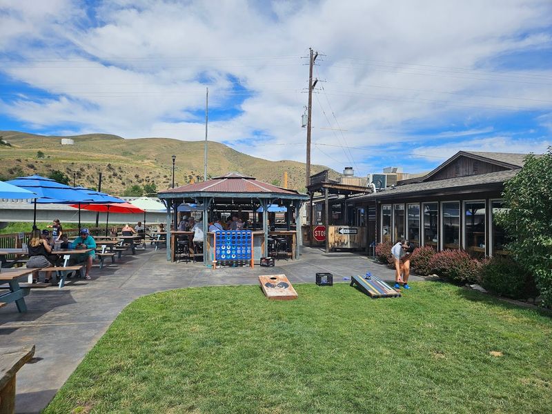 Live Music, Trivia, and Yard Games Make This More Than a Meal Live Music, Trivia, and Yard Games Make This More Than a Meal