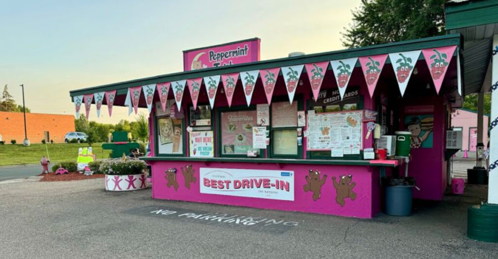 Locals Say Summer Doesn’t Start Until This Minnesota Drive-In Opens
