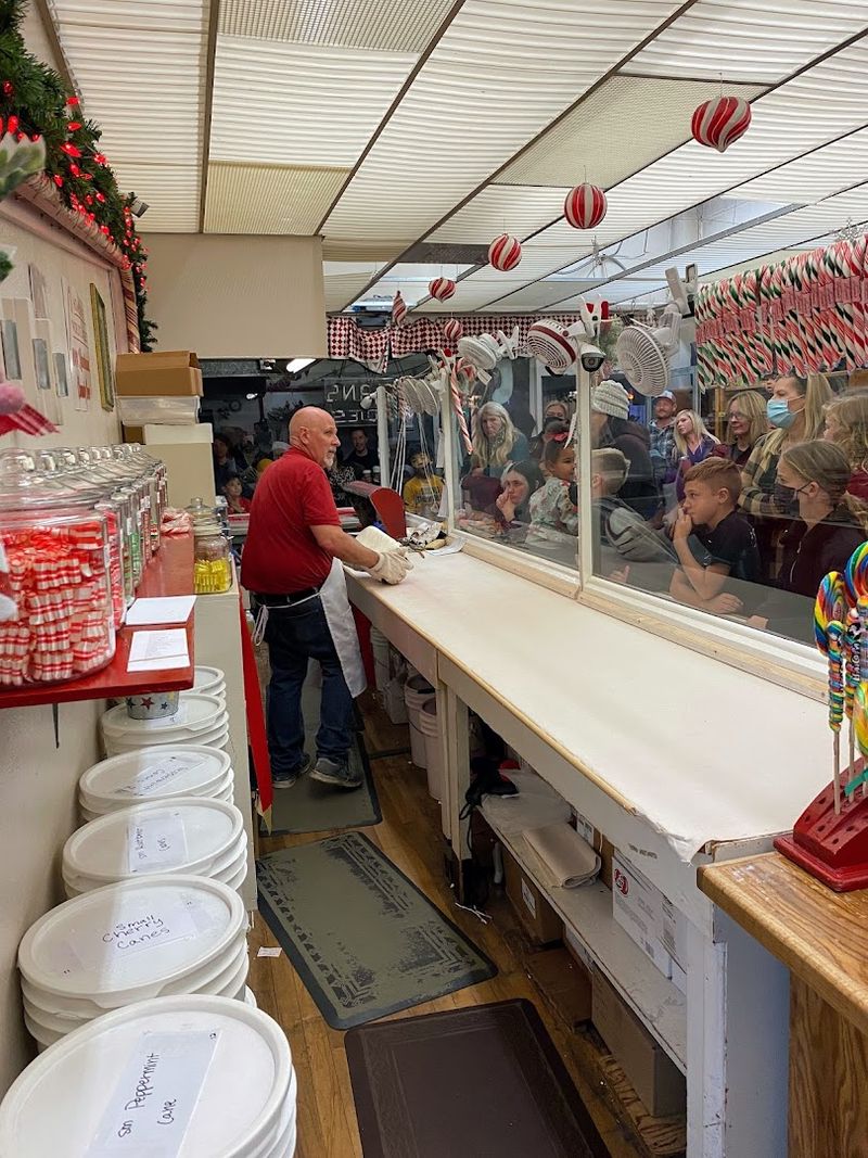 Logan's Candies, Ontario, California